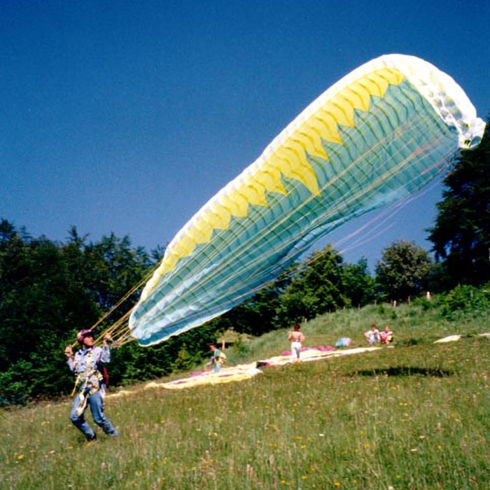 Parapente - Michel Bondallaz - Cabinet de nutritionniste Chantal - Santé et bien-être par la nutrition - Intelligence artificielle et conception web Michel Bondallaz nutritionniste naturopathe et concepteur multimédia